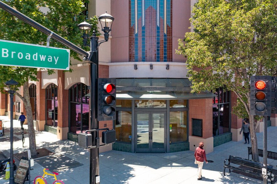 More Photos Of 2107-2115 Broadway St, Redwood City Unknown For Lease