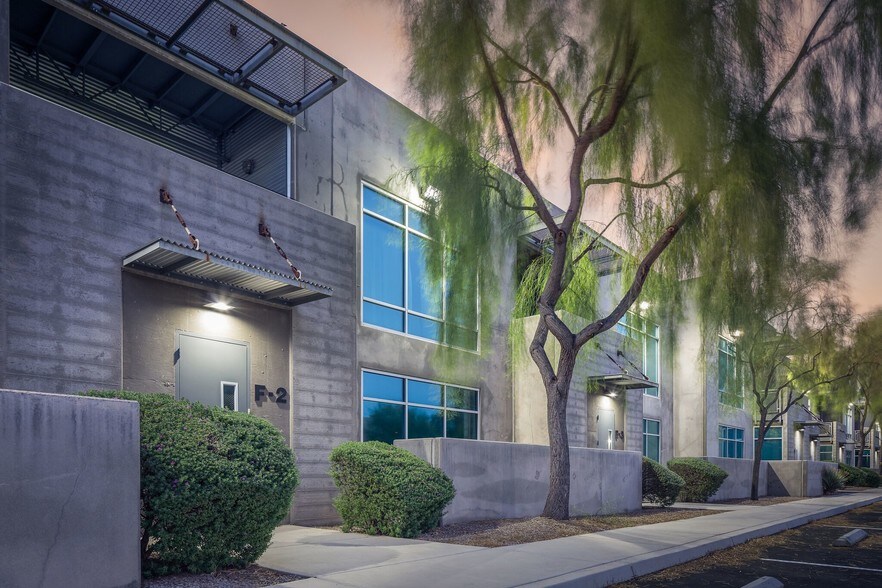 More Photos Of 4040 E Post Rd, Las Vegas Showroom For Sale