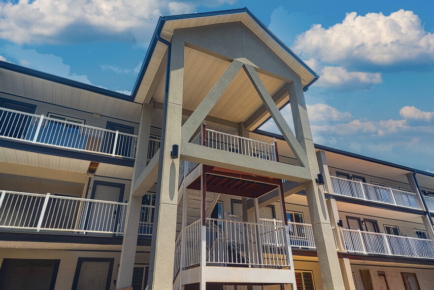 More Photos Of 1113 9th Ave SW, Bessemer Apartments For Sale