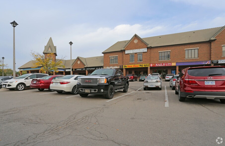 More Photos Of 155 Main St E, Grimsby General Retail For Sale