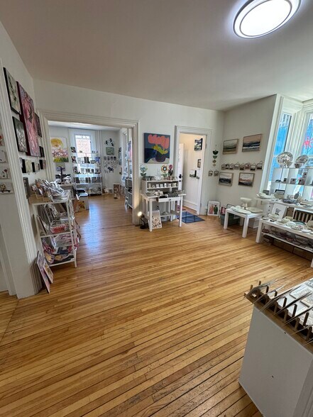 More Photos Of 168 13th Ave NE, Minneapolis Storefront Retail Office For Lease