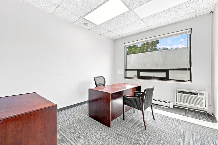 More Photos Of 92 S Central Ave, Hartsdale Storefront Retail Office For Lease