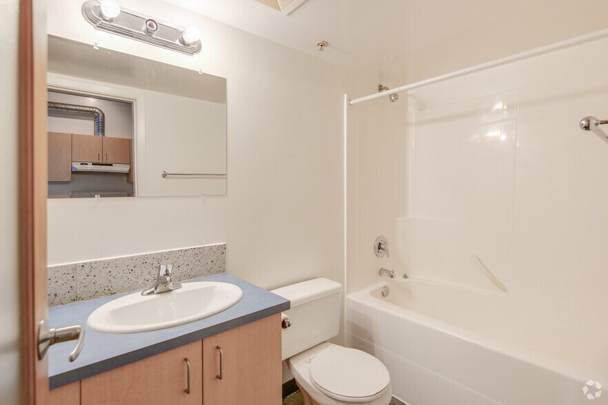 More Photos Of 536 Herald St, Victoria Apartments For Lease