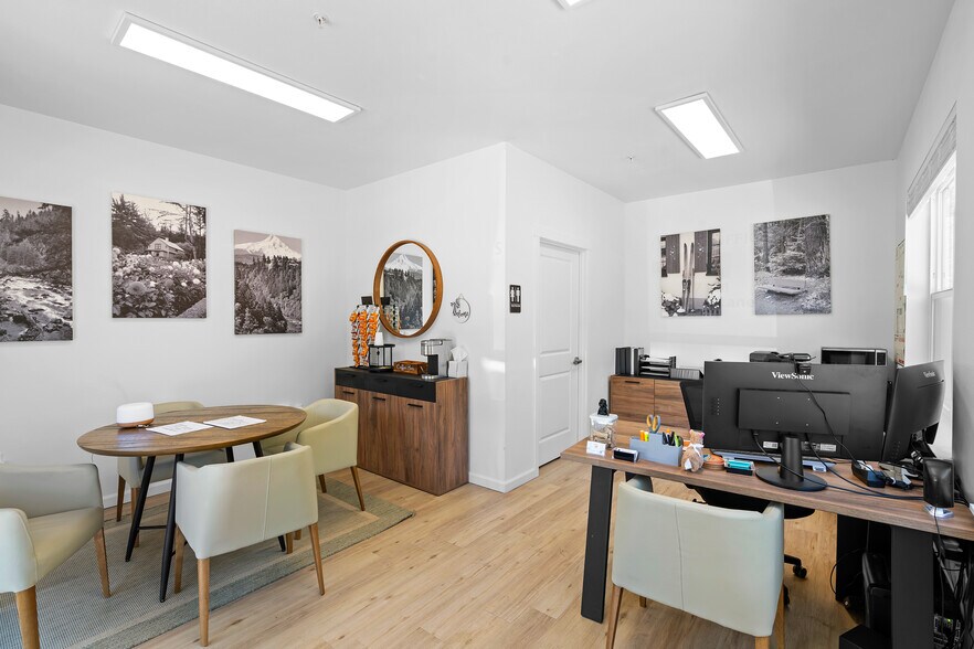 More Photos Of 17101 Ruben Ln, Sandy Apartments For Sale