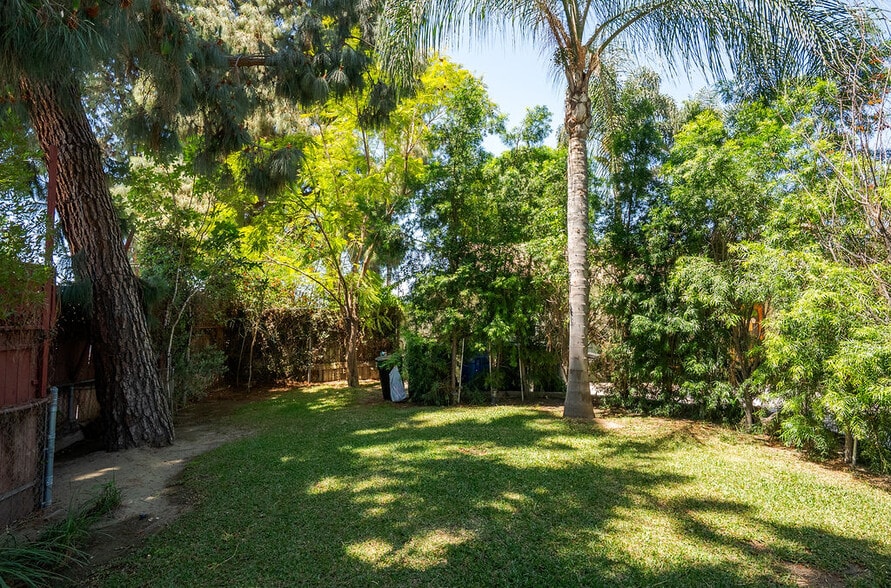 More Photos Of 1845 Norval St, Pomona Multifamily For Sale