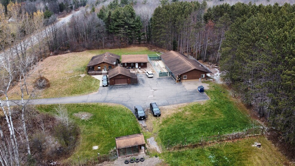 More Photos Of 2350 Highway 17 S, Rhinelander Veterinarian Kennel For Sale