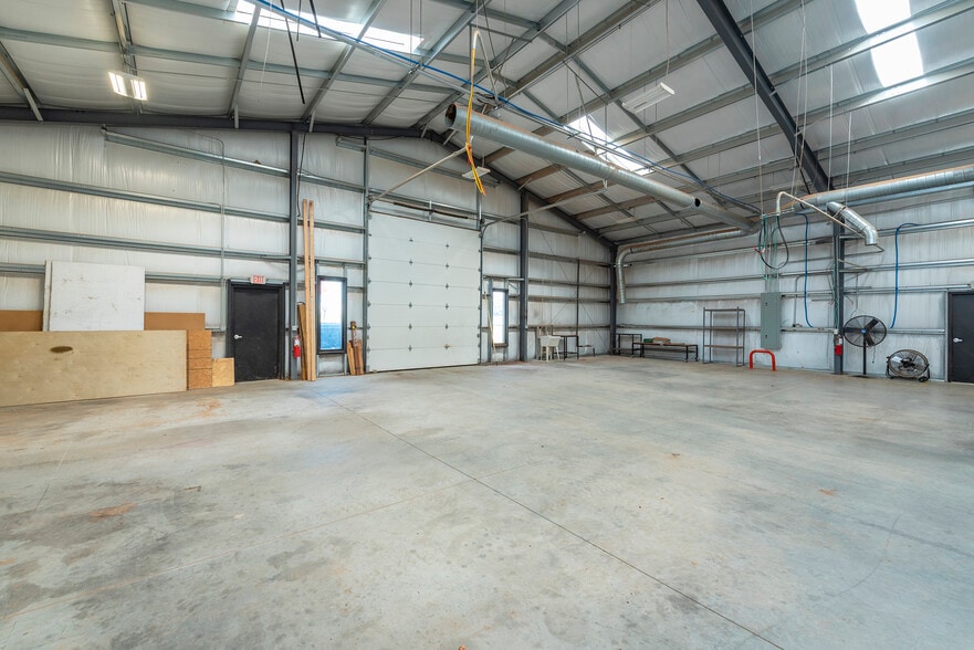 More Photos Of 25 Reeds Way, Flat Rock Industrial For Sale