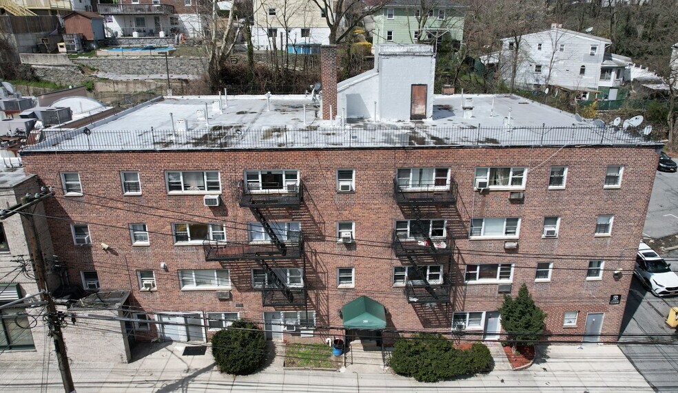 More Photos Of 376-380 McLean Ave, Yonkers Apartments For Sale