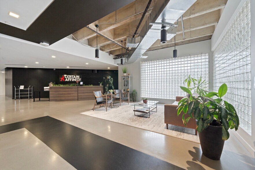 More Photos Of 7620 Guadalupe St, Austin Office For Lease