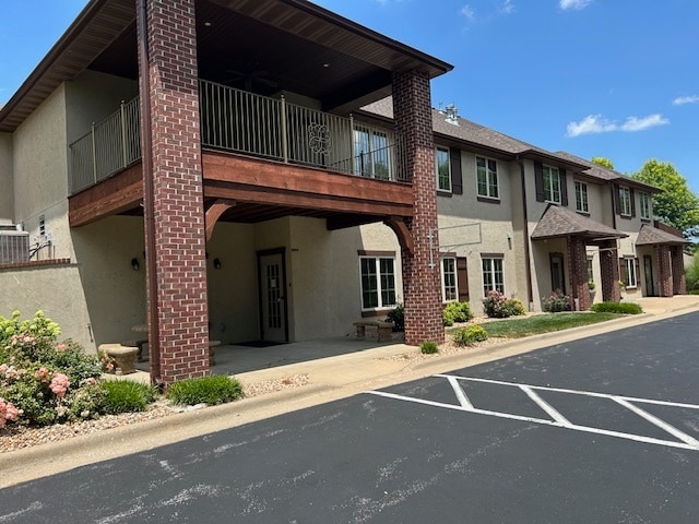 More Photos Of 1546 E Bradford Pky, Springfield Office For Lease