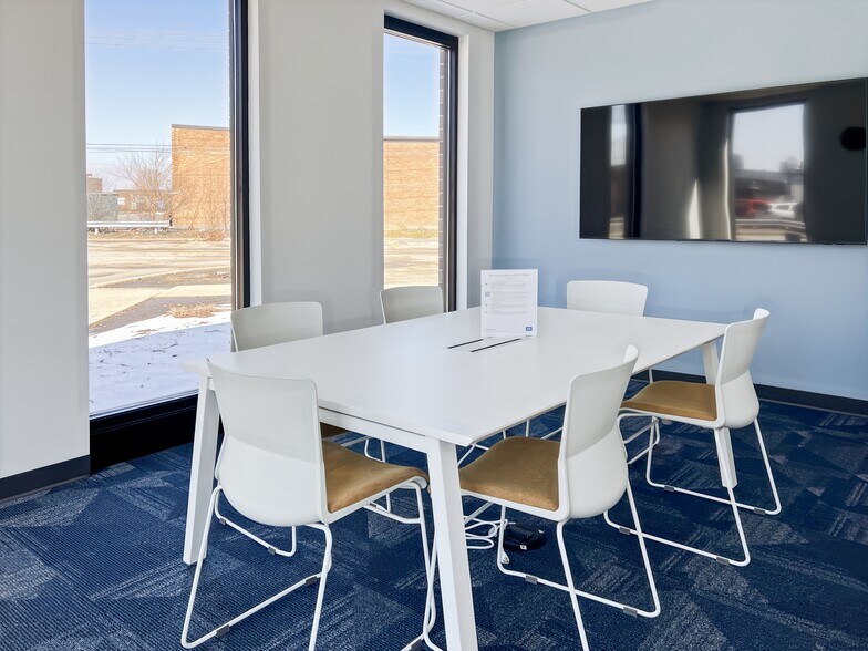 More Photos Of 205 W Grand Ave, Bensenville Coworking Space