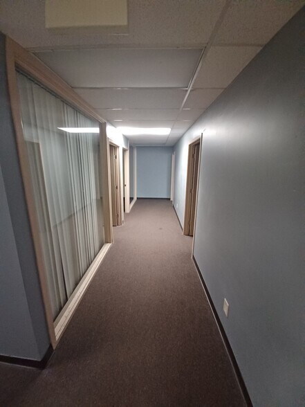 More Photos Of 2500 Packard Rd, Ann Arbor Office For Lease