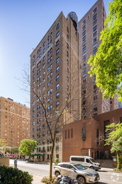 More Photos Of 16 Park Ave, New York Apartments For Sale