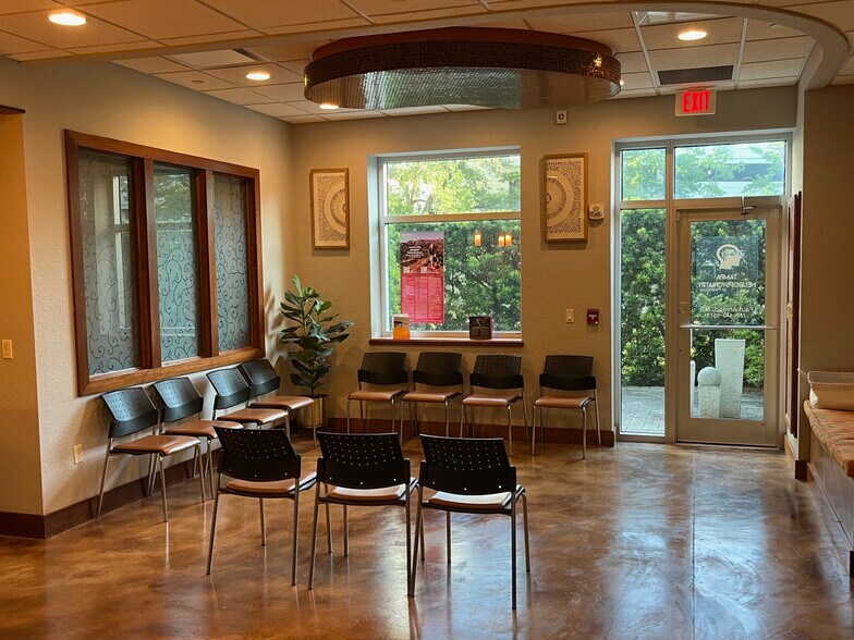 More Photos Of 625 6th Ave S, Saint Petersburg Medical For Sale