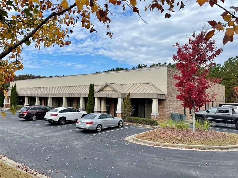 More Photos Of 4913 Summer Oak Dr, Buford Light Manufacturing For Lease