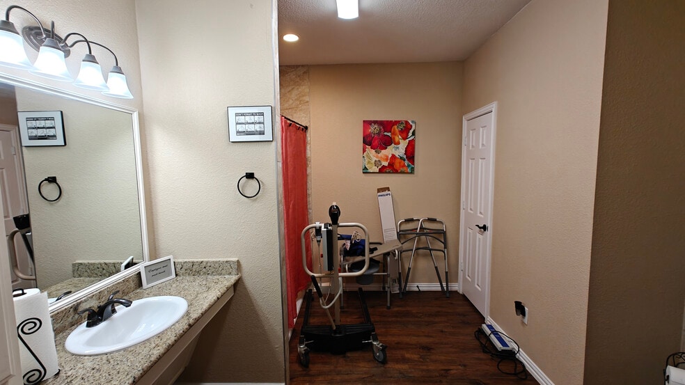 More Photos Of 355 Hillbend Dr, Keller Assisted Living For Sale