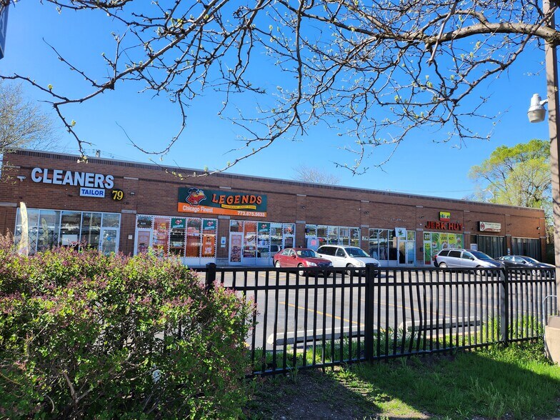 More Photos Of 301-315 W 79th St, Chicago Convenience Store For Sale