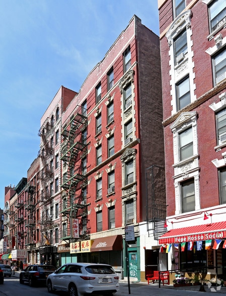 More Photos Of 169 Mott St, New York Apartments For Lease