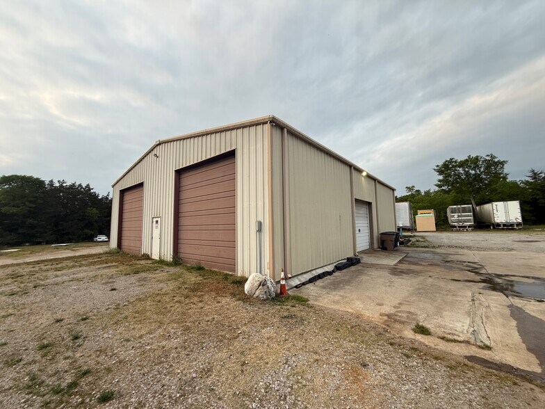 More Photos Of 596 Highway 99, Lewisburg Warehouse For Sale