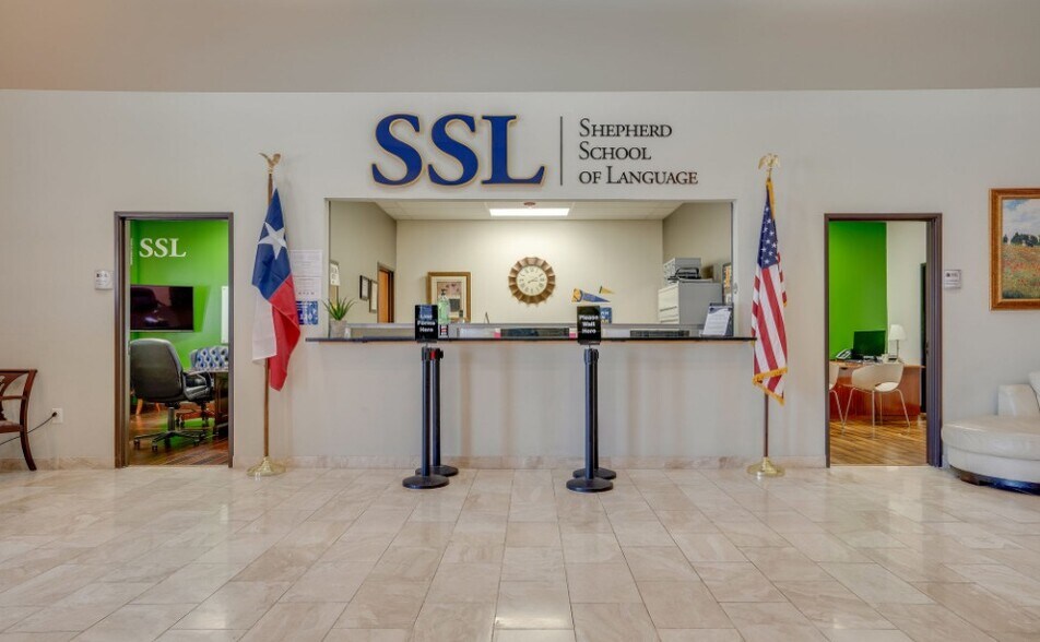 More Photos Of 1130 W Trinity Mills Rd, Carrollton General Retail For Sale