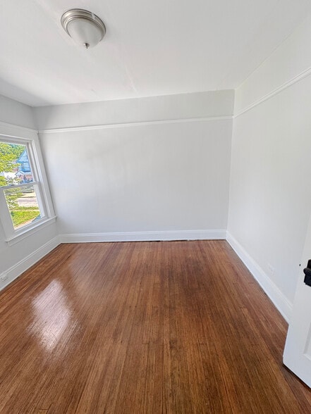 More Photos Of 1156 Carl Ave, Cleveland Apartments For Sale