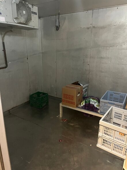 More Photos Of 630 East Ave, Rochester Specialty For Lease