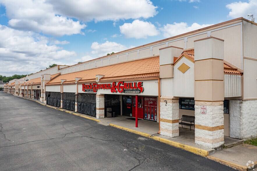 Primary Photo Of 5955-5965 Boymel Dr, Fairfield Storefront For Lease