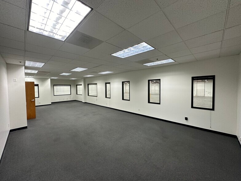 More Photos Of 1241 Old Temescal Rd, Corona Warehouse For Lease