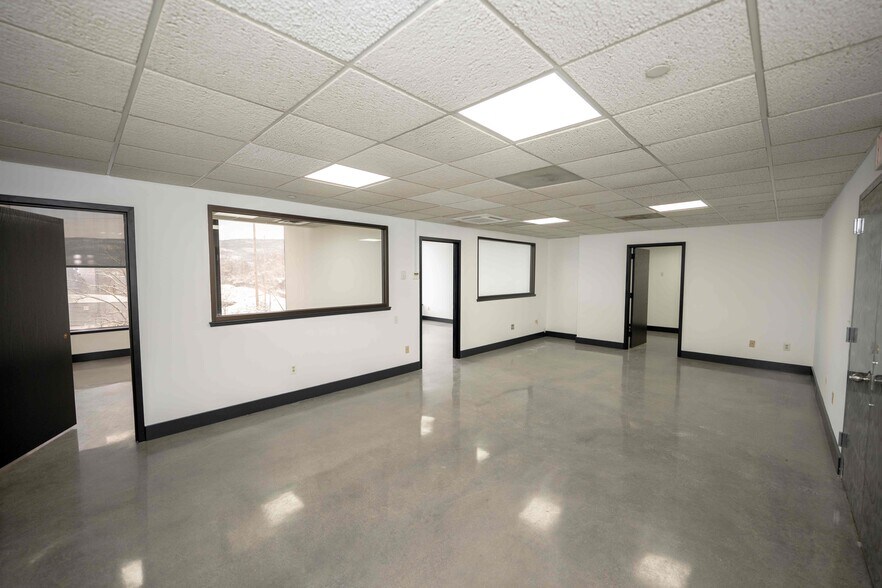 More Photos Of 8 John Walsh Blvd, Peekskill Office For Lease