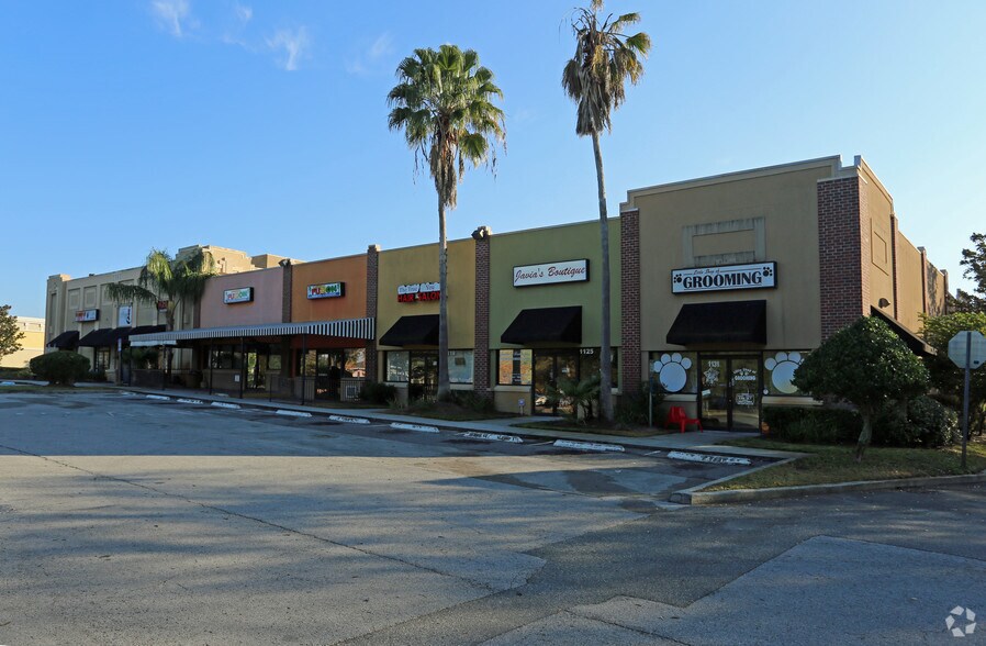 Primary Photo Of 1097-1131 S Clarke Rd, Ocoee Storefront Retail Office For Lease