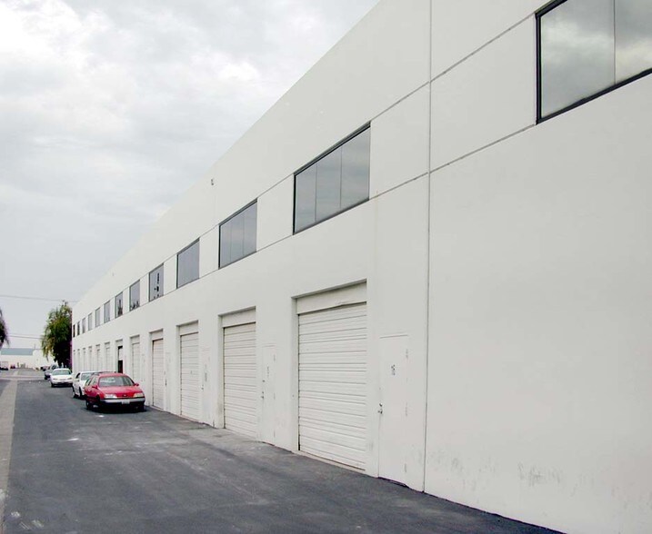 More Photos Of 1407 N Batavia St, Orange Research And Development For Lease