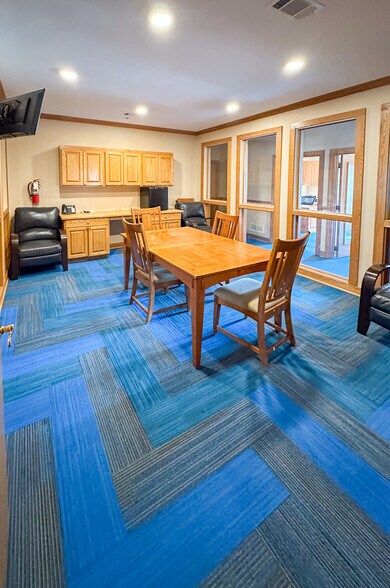 More Photos Of 13310 Kanis Rd, Little Rock Office Residential For Sale