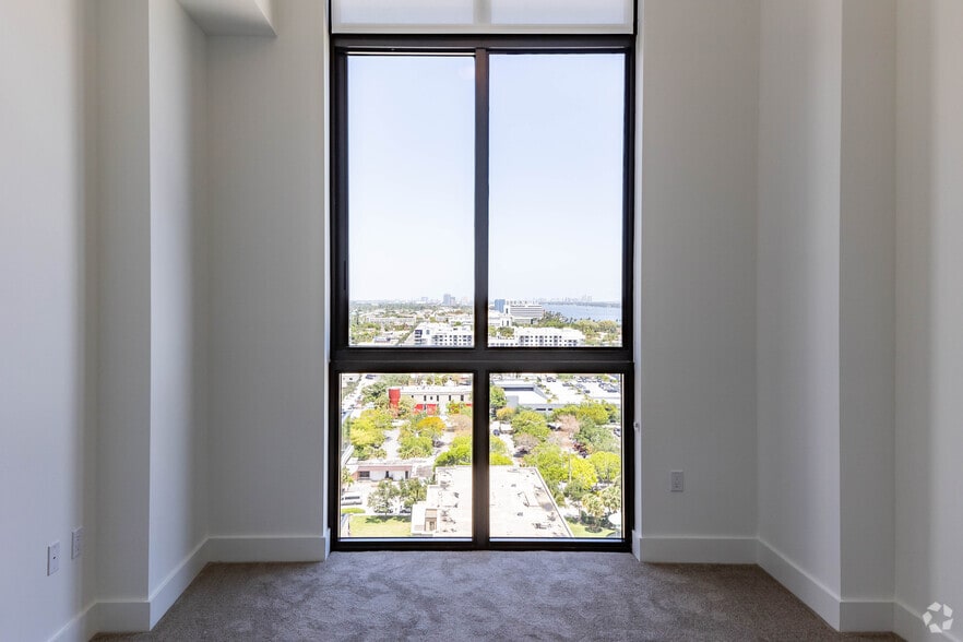 More Photos Of 345 Banyan Blvd, West Palm Beach Apartments For Lease