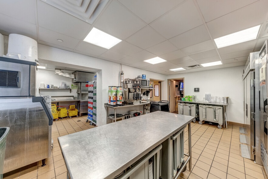 More Photos Of 1070 Baknsville Ave, Pittsburgh Lodge Meeting Hall For Sale