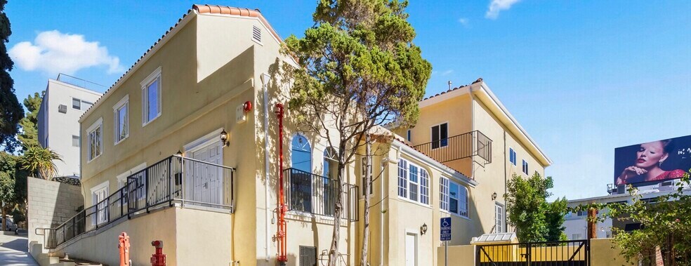 More Photos Of 1112 N Sherbourne Dr, West Hollywood Loft Creative Space For Lease