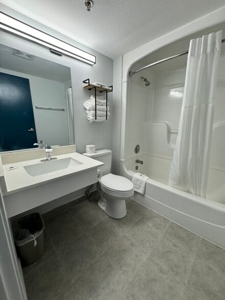 More Photos Of 6577 Baptist Way, East Syracuse Hotel For Sale