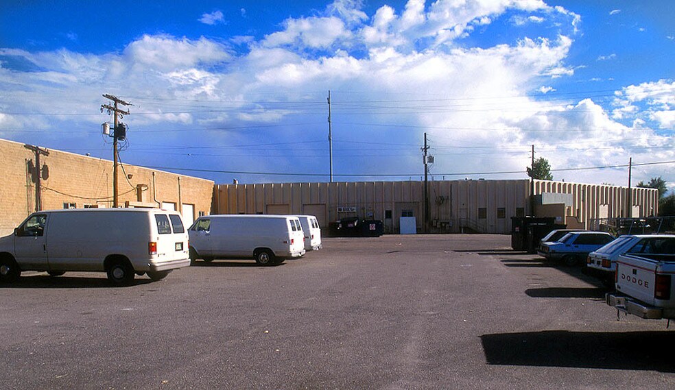 More Photos Of 4900-4950 E Asbury Ave, Denver Warehouse For Lease