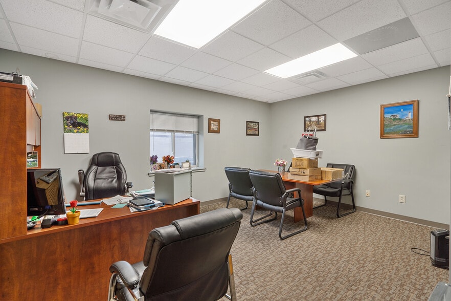 More Photos Of 34 Wright Ave, Auburn Truck Terminal For Sale