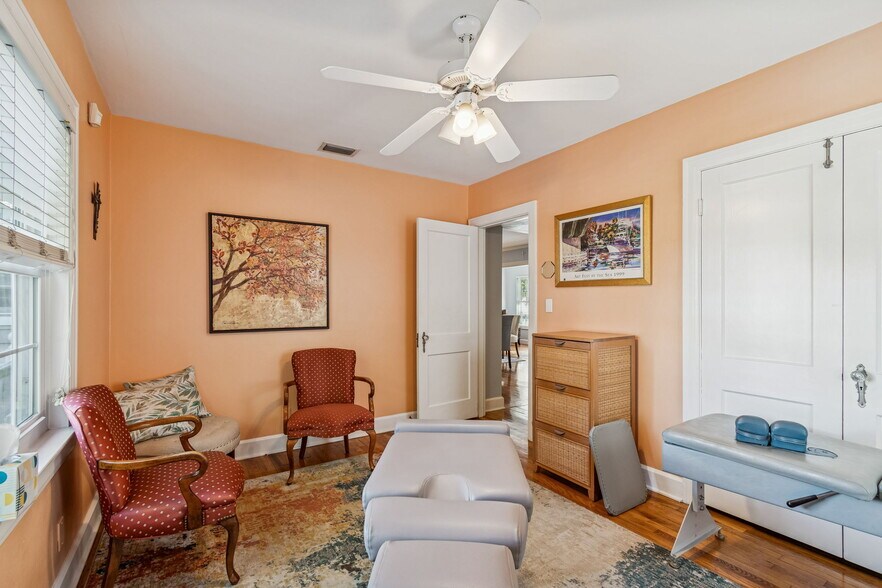 More Photos Of 3705 S Macdill Ave, Tampa Medical For Sale