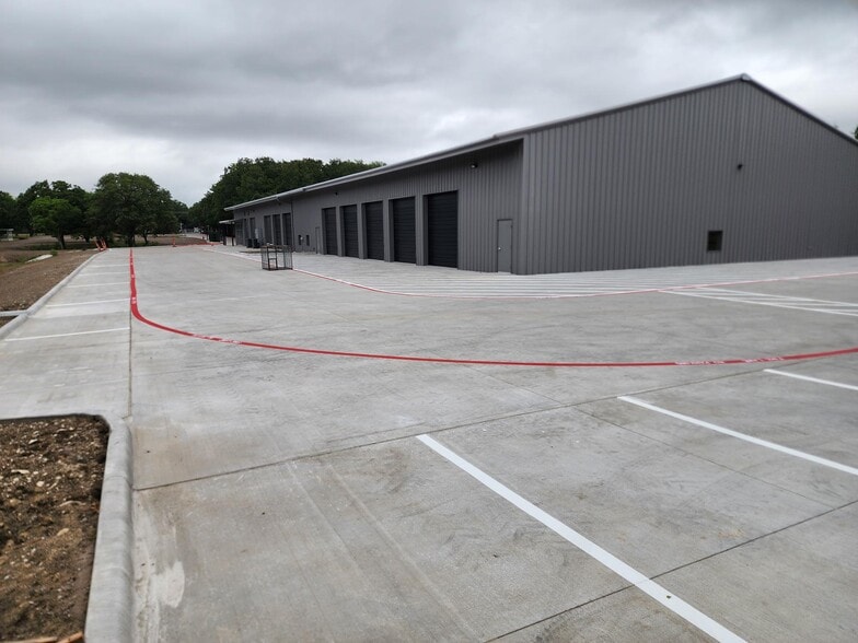 More Photos Of 721 FM 2933, McKinney Service For Lease