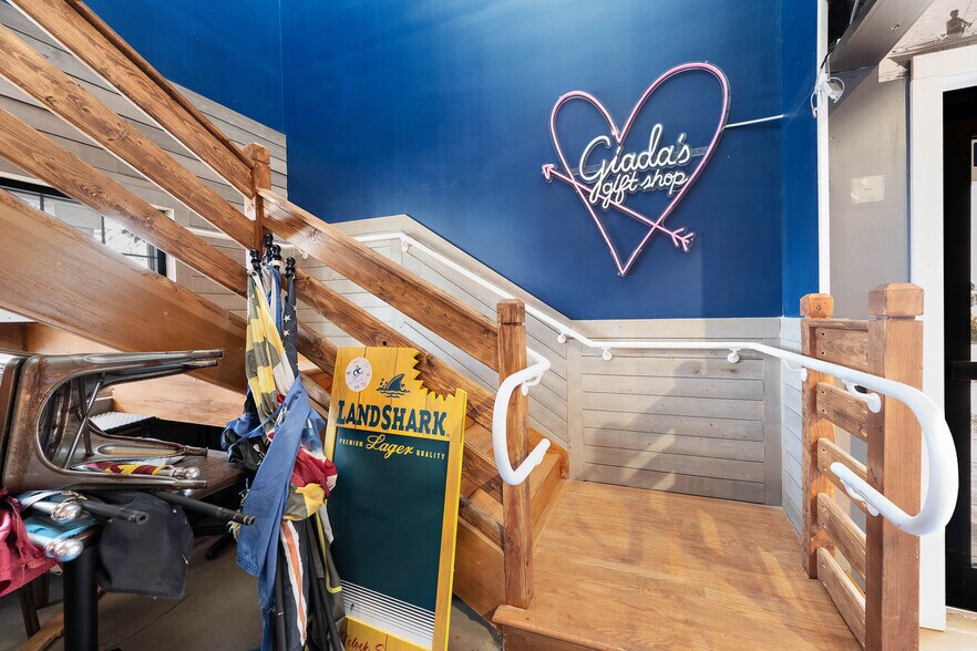 More Photos Of 12849 Ocean Gtwy, Ocean City Restaurant For Sale