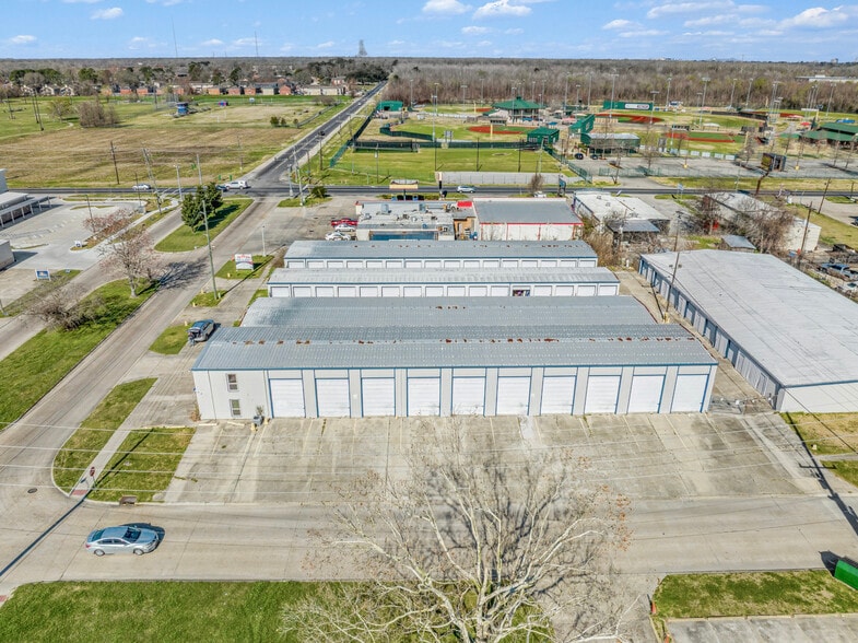 More Photos Of 8535 GSRI Ave, Baton Rouge Self Storage For Sale