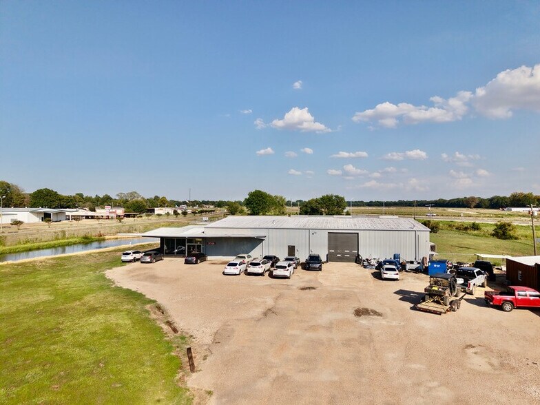 Primary Photo Of 103 Old Highway 61, Leland Showroom For Sale