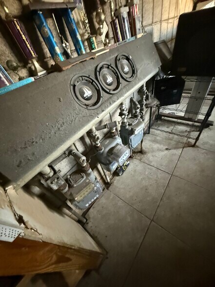 More Photos Of 2135 Bannister Pl, Honolulu Multifamily For Sale