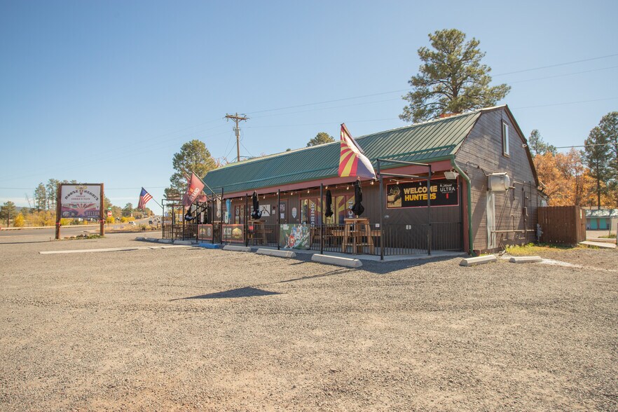 More Photos Of 4207 W White Mountain Blvd, Lakeside Restaurant For Sale