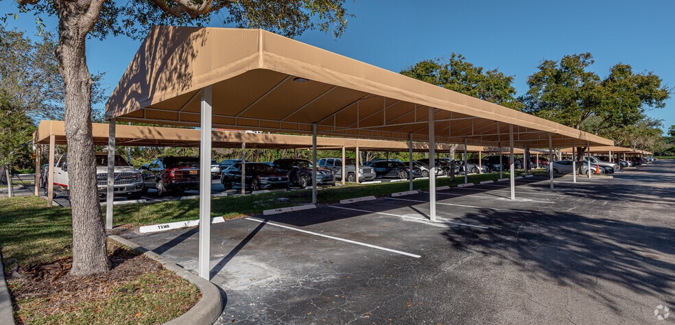 More Photos Of 901 Yamato Rd, Boca Raton Loft Creative Space For Lease