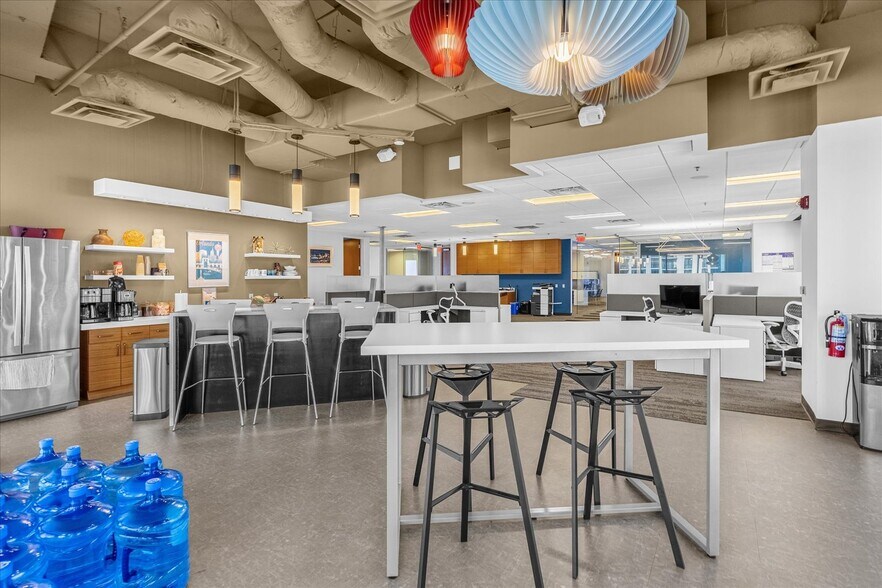 More Photos Of 121-189 S Orange Ave, Orlando Office Residential For Lease