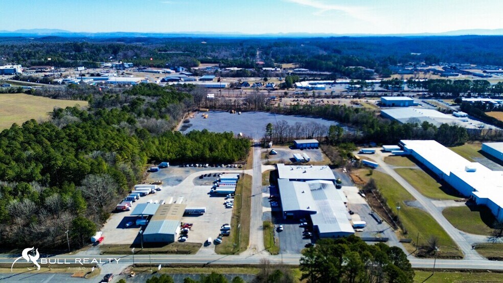 More Photos Of 152 Tyler Dr, Calhoun Warehouse For Lease