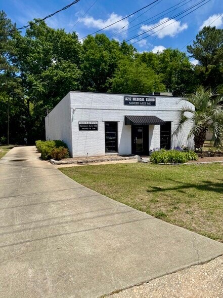 Primary Photo Of 224 N Main St, Spring Lake Medical For Sale