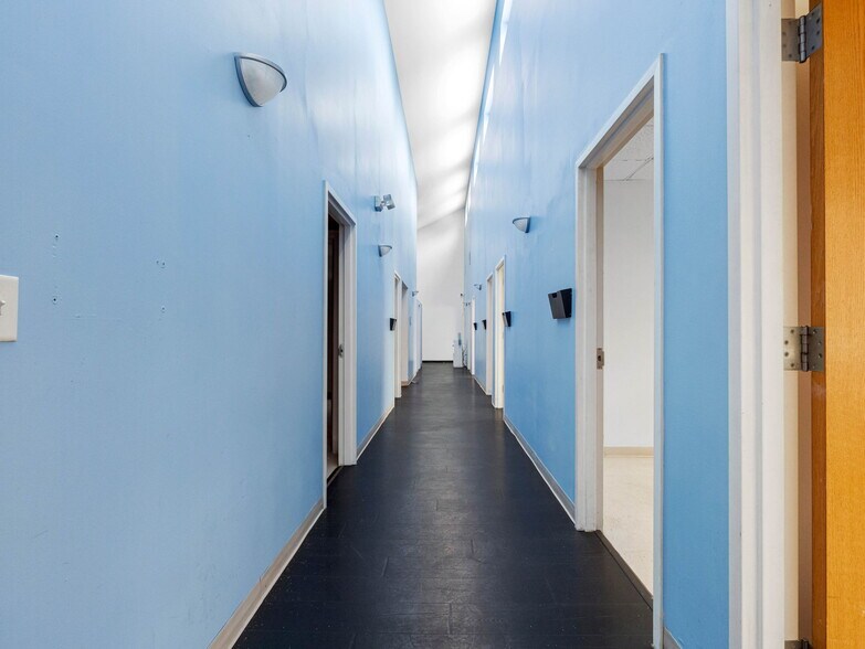 More Photos Of , Tampa Office For Sale